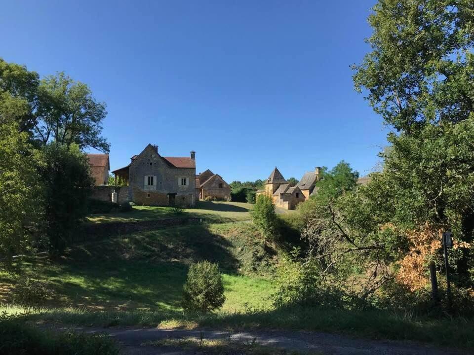 Chambre d'hôtes Lasserre Saint-Amand-de-Coly Exterior foto