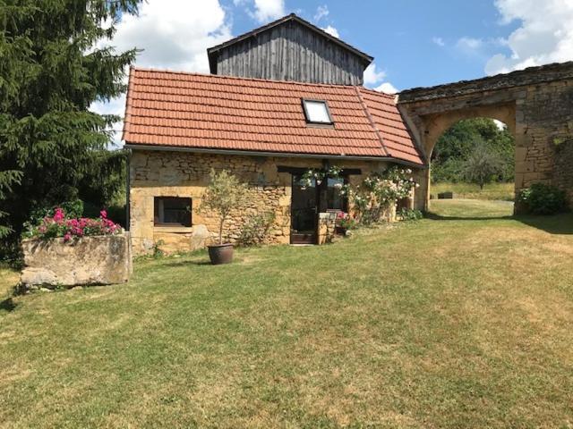Chambre d'hôtes Lasserre Saint-Amand-de-Coly Exterior foto